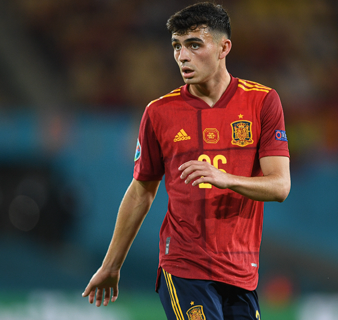 佩德里伤缺引发巴萨战术震荡，多线作战面临严峻考验