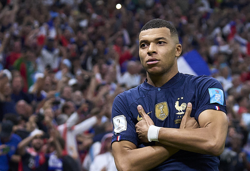 西甲第12轮皇马客场战平，记者点评锋线困境与战术疑云