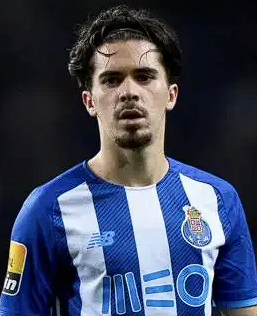 欧冠第7轮：巴黎客场折戟，<a href='/news/tag/1100469' style='color: blue;'>维蒂尼亚</a>创带球推进新纪录