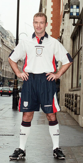 希勒不满戈登未首发：欧冠关键战应全力以赴