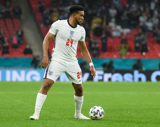 英超第30轮切尔西主场憾平纽卡斯尔联:补时绝杀机会错失